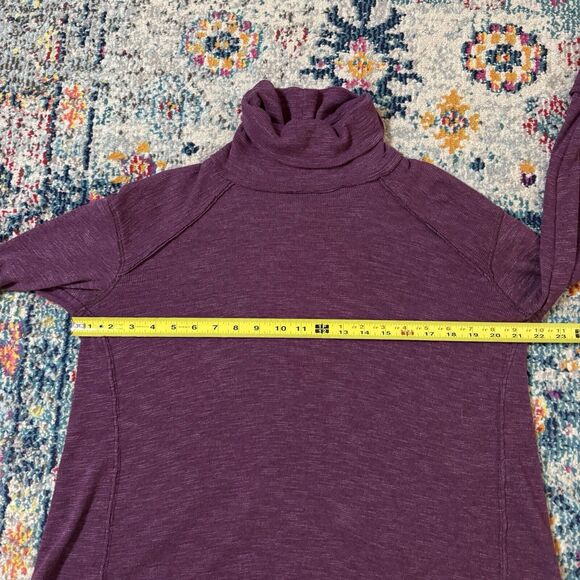 We The Free Split Back Turtleneck Top Purple Long Sleeve Size Small‎ - Picture 6 of 6